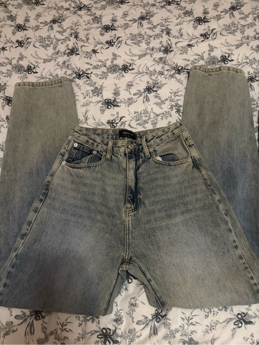 White fox Jeans - Classic Straight Fit